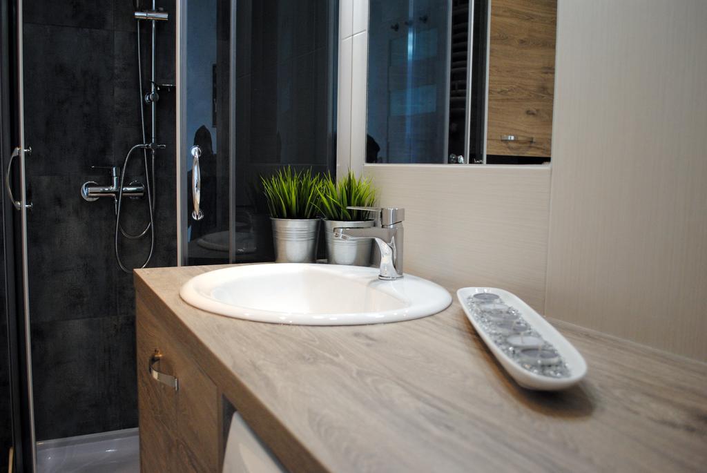 Apartament 1Maja คอซซาลิน ภายนอก รูปภาพ